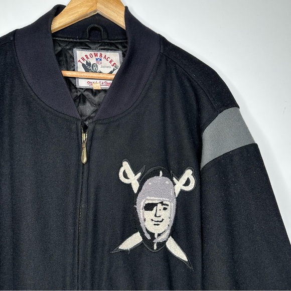 NFL Oakland Raiders Mitchell & Ness Vintage Wool Varsity Bomber Jacket 3XL - Picture 5 of 12